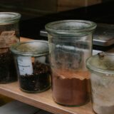 Cum se păstrează corect condimentele ca să nu-și piardă aroma